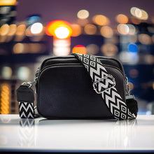 Lade das Bild in den Galerie-Viewer, Schultertasche - Crossbody Bag aus echtem, weichem Leder