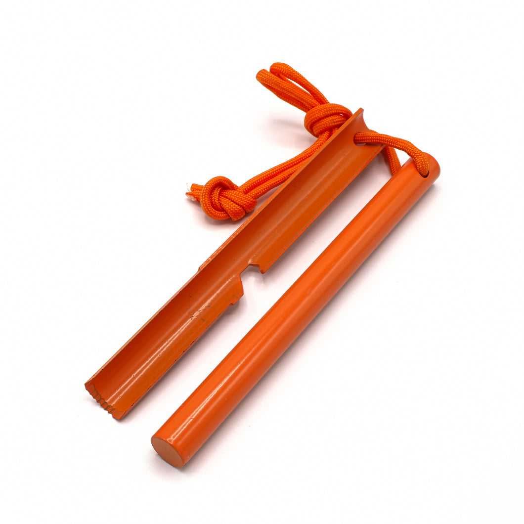 Ödland XXL Feuerstahl - Feuerstarter - In Signalfarbe orange - Starker Funkenflug - Für Bushcraft, Survival, Outdoor und Camping